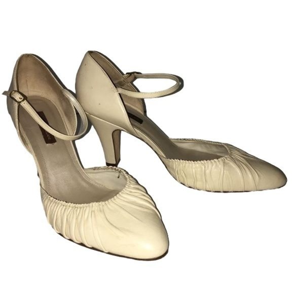 Antonio Melani Cream Colored Heels - Picture 2 of 12
